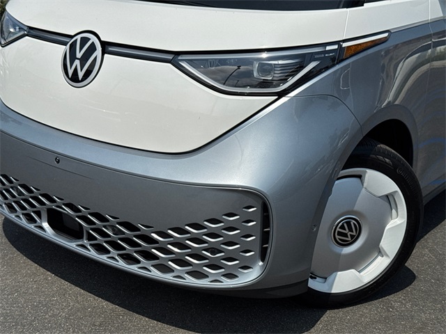 2025 Volkswagen ID. Buzz Pro Plus photo 8