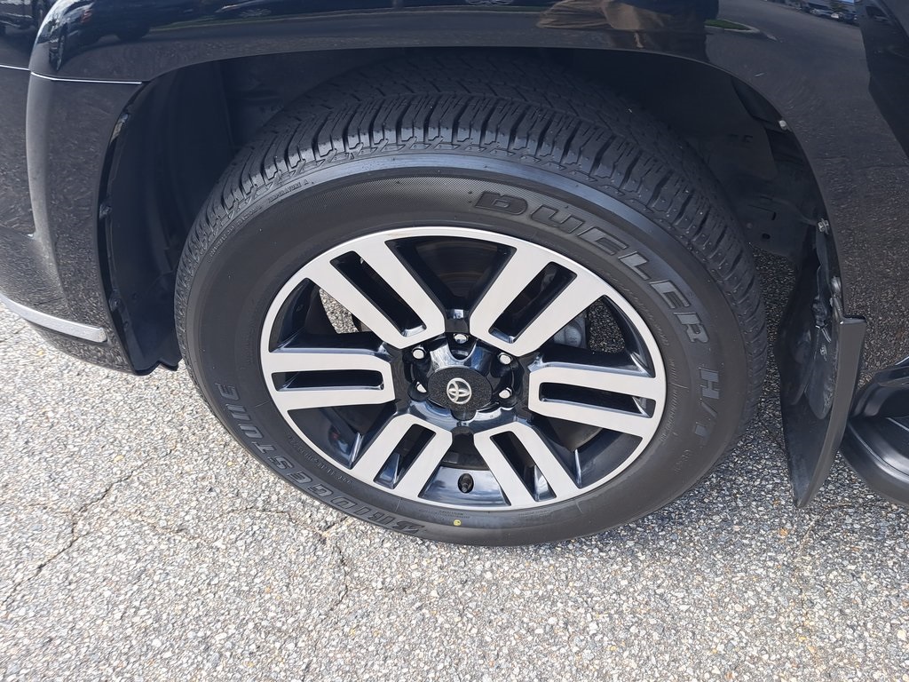2022 Toyota 4Runner Limited photo 29