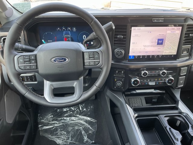 2025 Ford F-350 photo 3