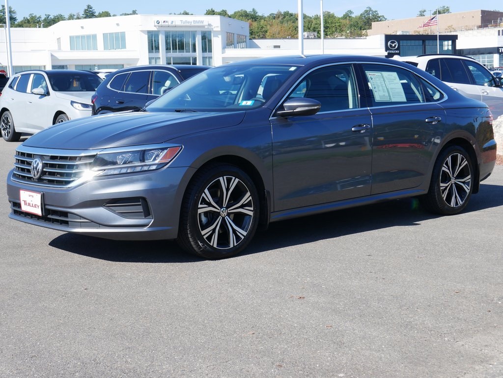 2021 Volkswagen Passat 2.0T SE photo 3
