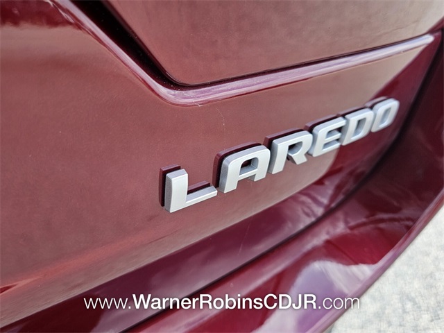 2025 Jeep Grand Cherokee Laredo X photo 12