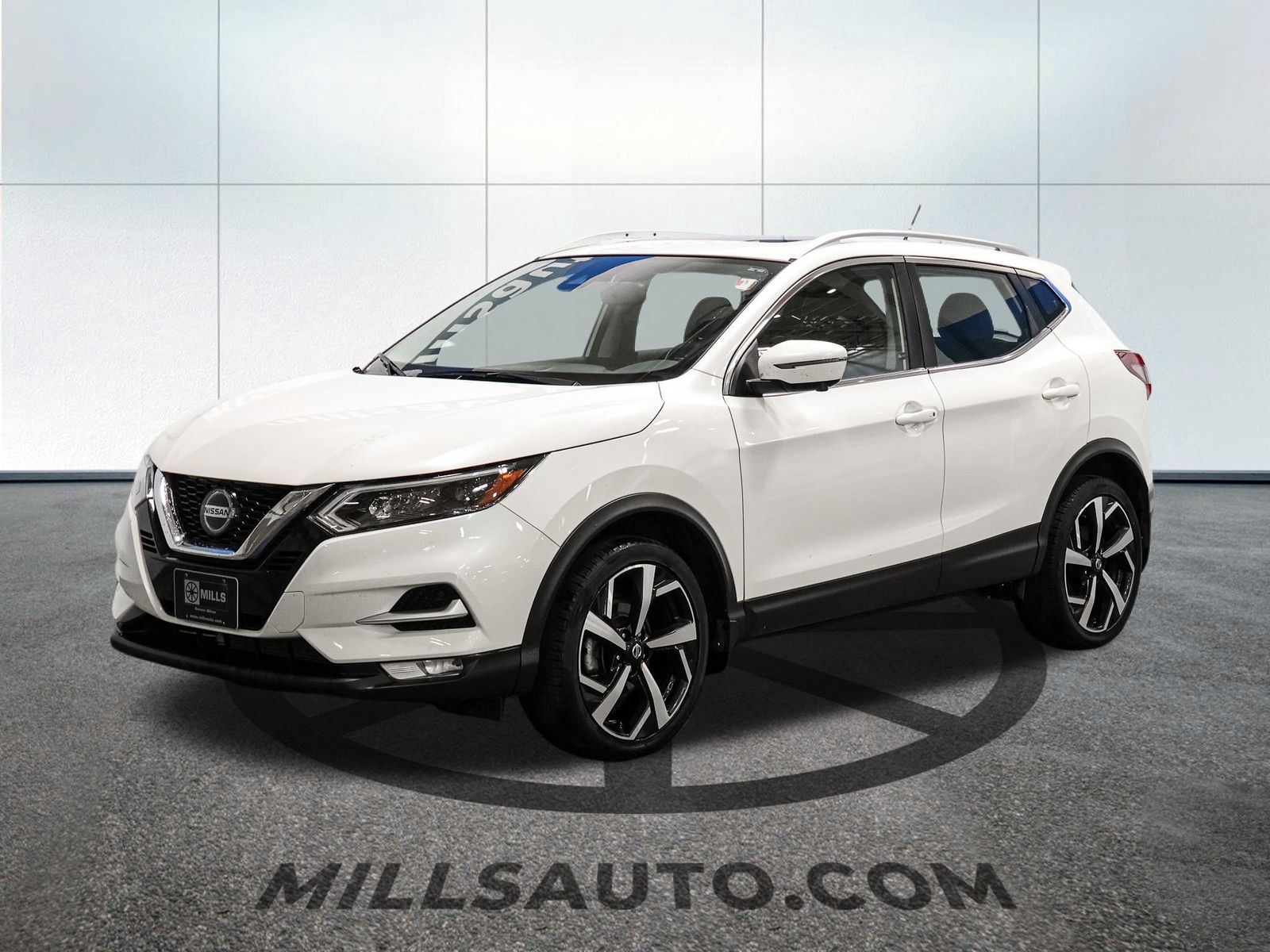 Used 2022 Nissan Rogue Sport SL with VIN JN1BJ1CW3NW482577 for sale in Willmar, Minnesota