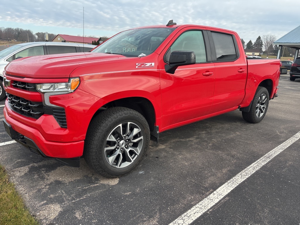 2023 Chevrolet Silverado RST photo 2
