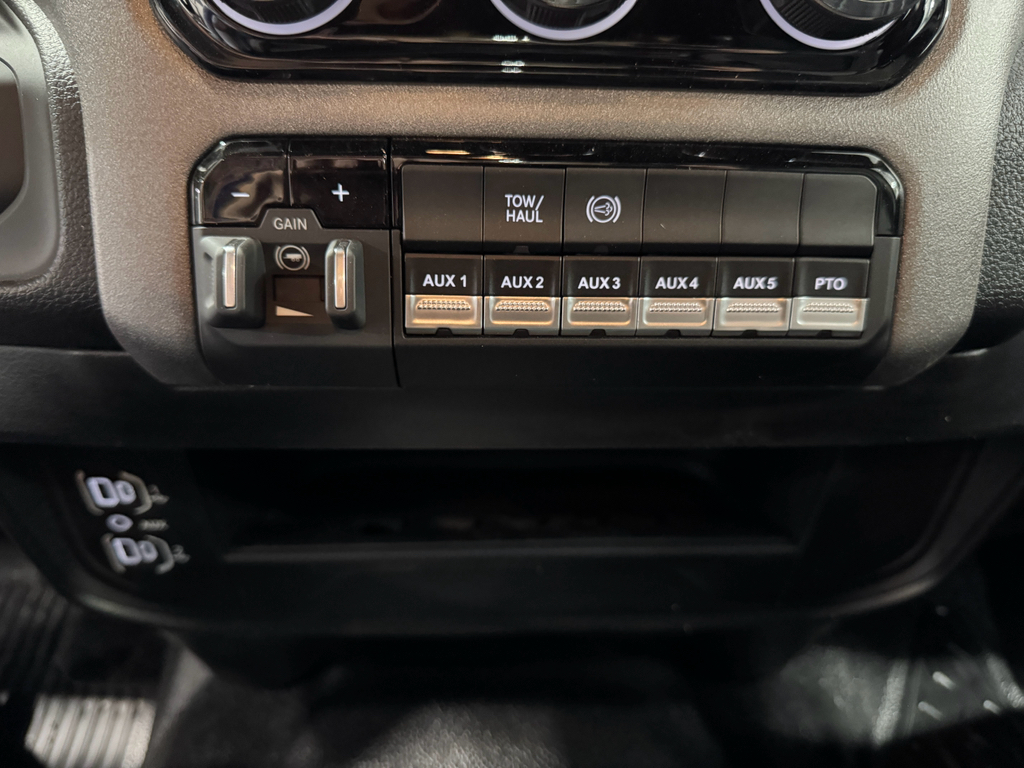 2025 Ram 3500 Tradesman photo 36