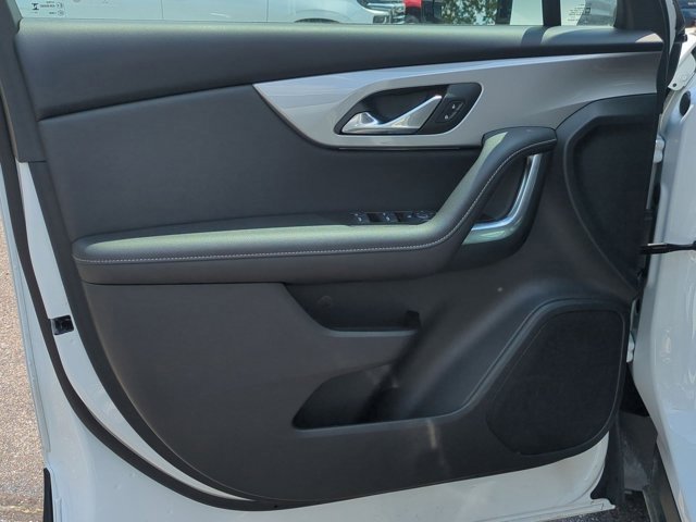 2025 Chevrolet Blazer 2LT photo 13