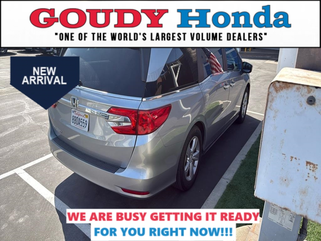 2018 Honda Odyssey EX photo 2