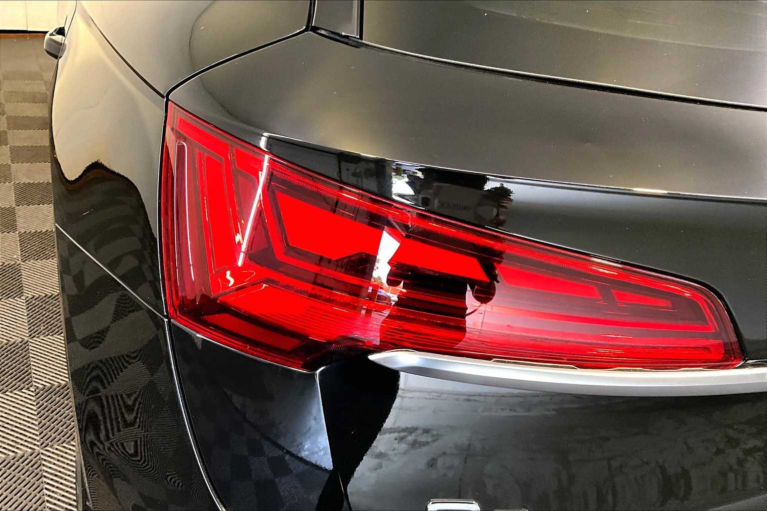 2023 Audi Q5 S line Premium Plus photo 25