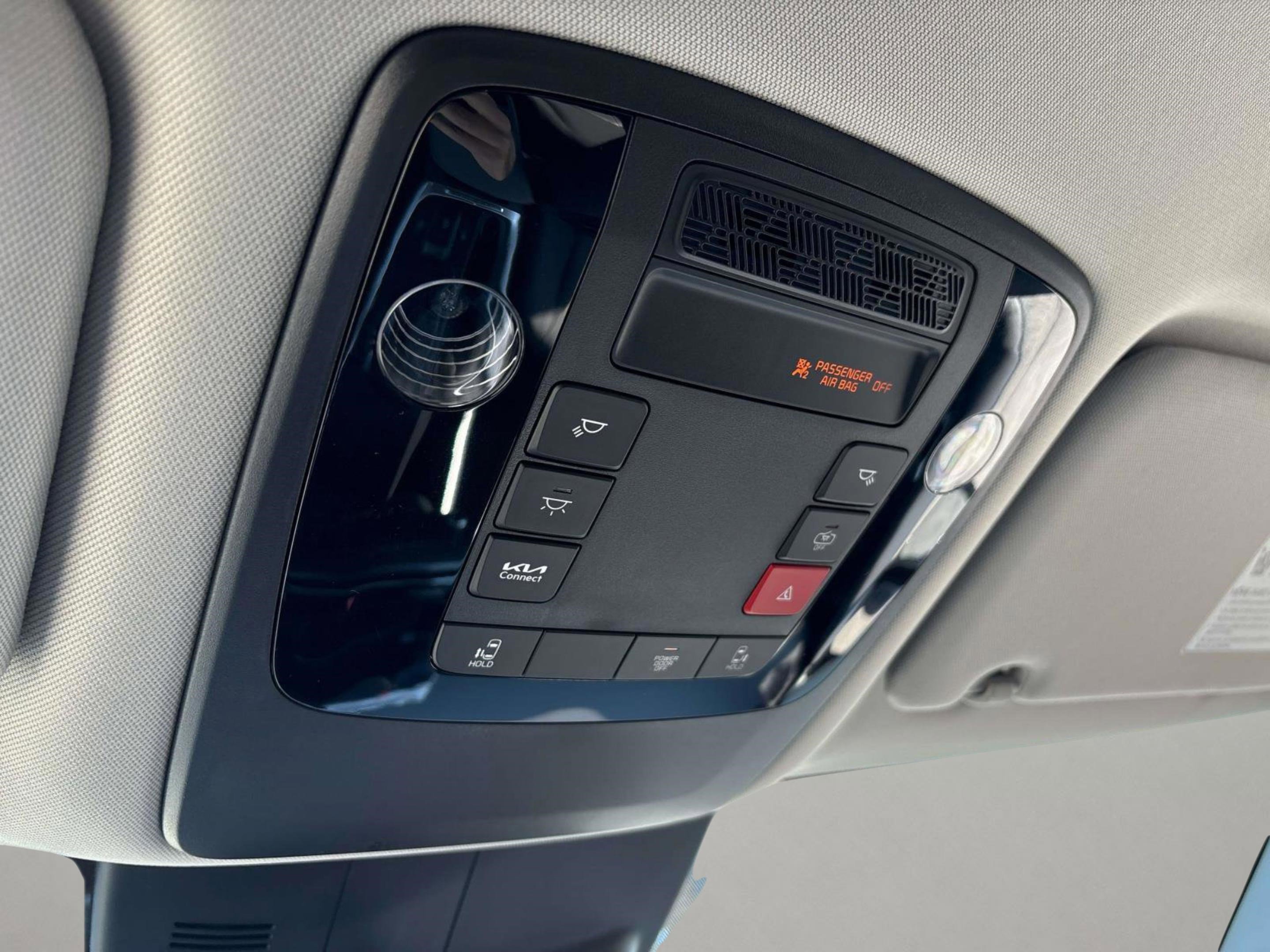2026 Kia Carnival LX photo 29