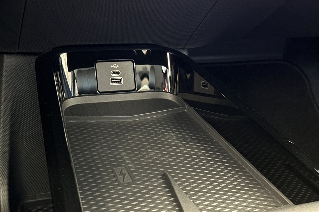 2025 Ford Mustang Mach-E Select photo 20