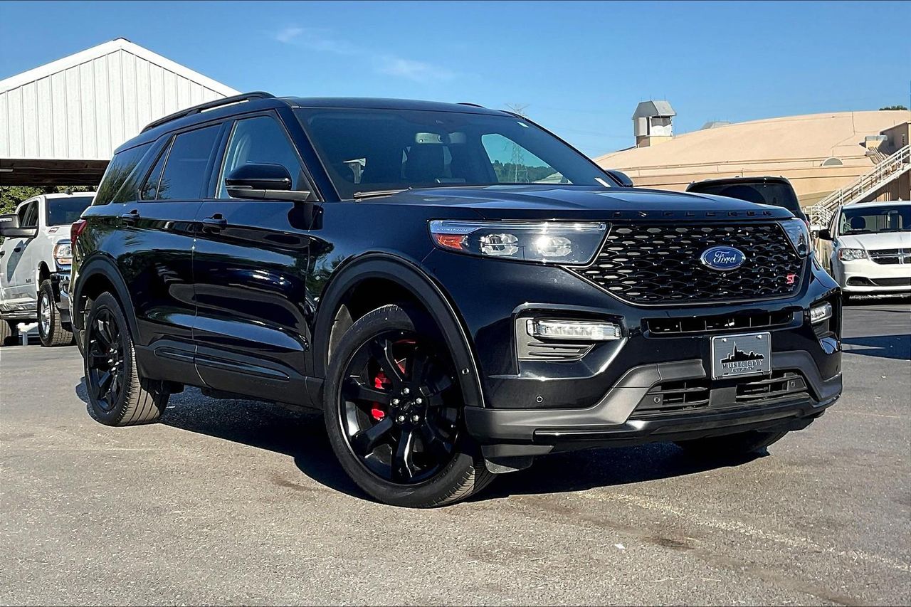 2020 Ford Explorer ST photo 28