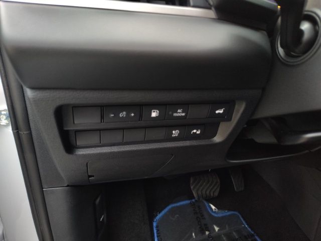 2025 Mitsubishi Outlander PHEV SEL photo 12