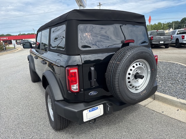 2025 Ford Bronco Base photo 8