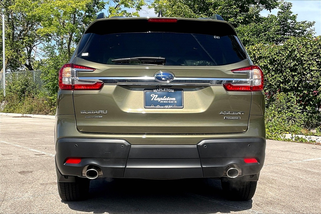 2025 Subaru Ascent Touring photo 2