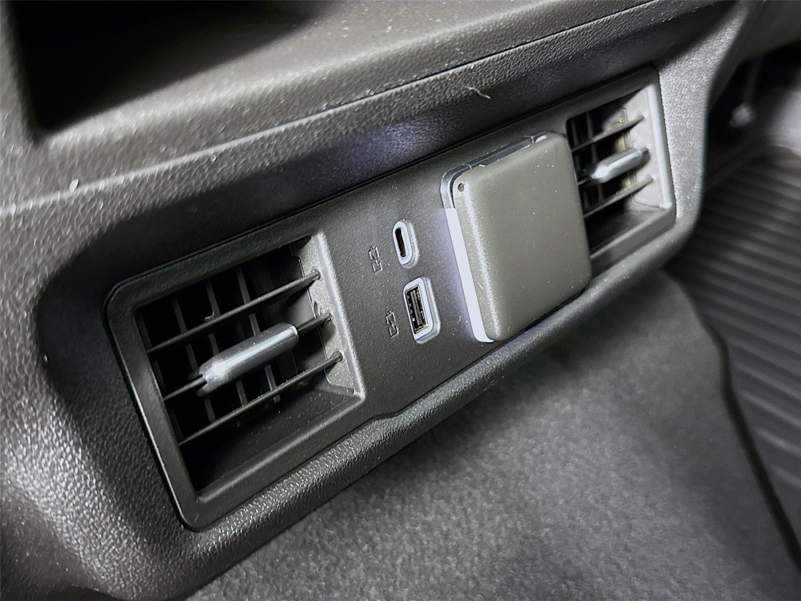2022 Chevrolet Silverado 1500 LT photo 24