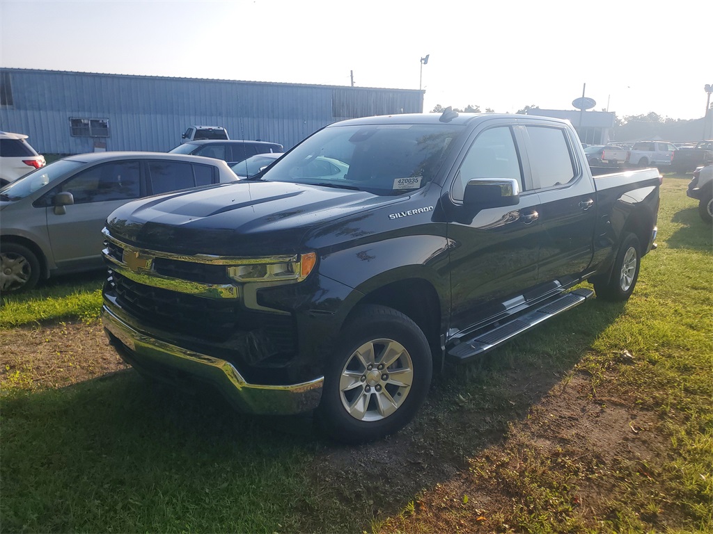 2023 Chevrolet Silverado 1500 LT photo 4