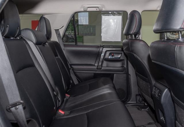 2022 Toyota 4Runner TRD Off-Road Premium photo 14