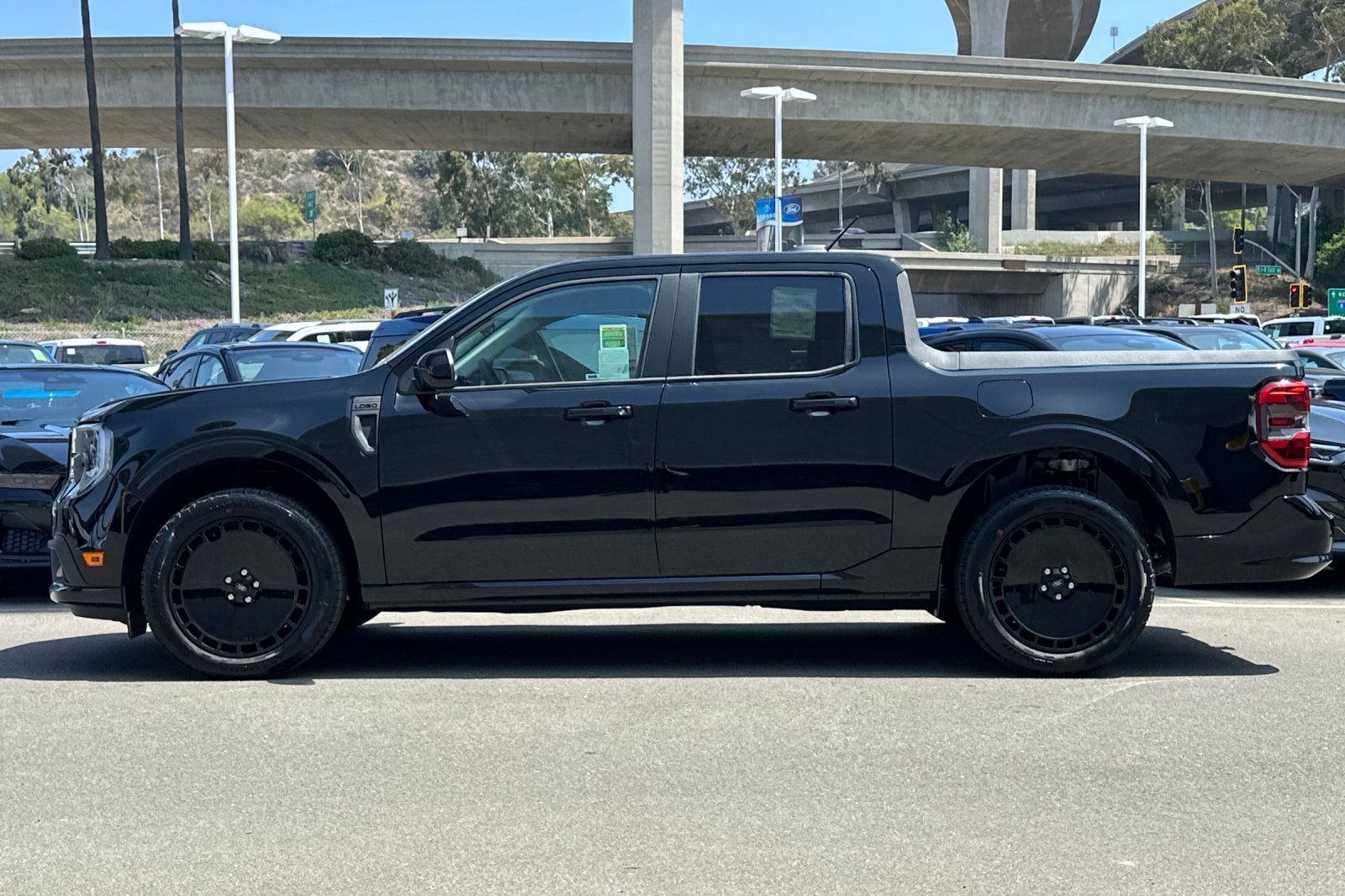 2025 Ford Maverick photo 6