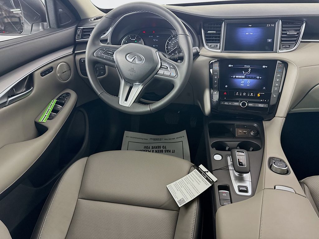 2025 Infiniti QX50 Luxe photo 25
