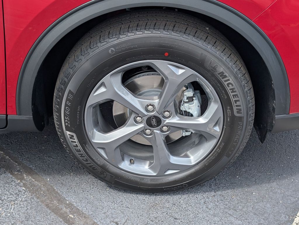 2025 Ford Escape ST-Line photo 15