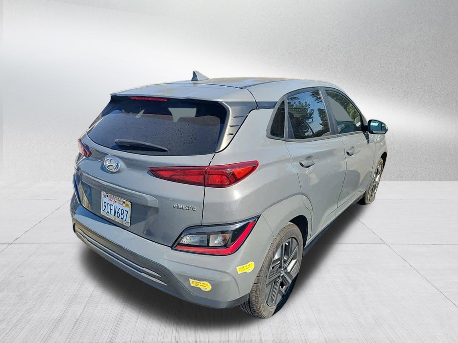 Certified 2022 Hyundai Kona EV SEL with VIN KM8K33AG2NU158655 for sale in Minneapolis, MN