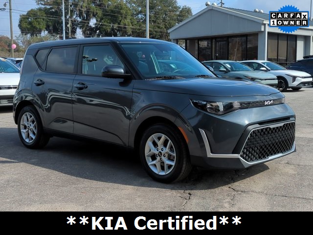 2024 Kia Soul LX's photo