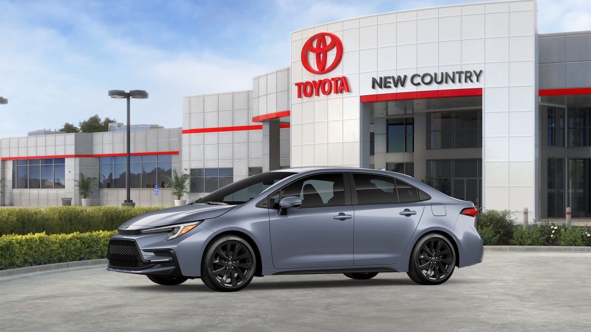 2026 Toyota Corolla SE photo 2