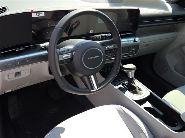 2026 Hyundai Kona SEL photo 15