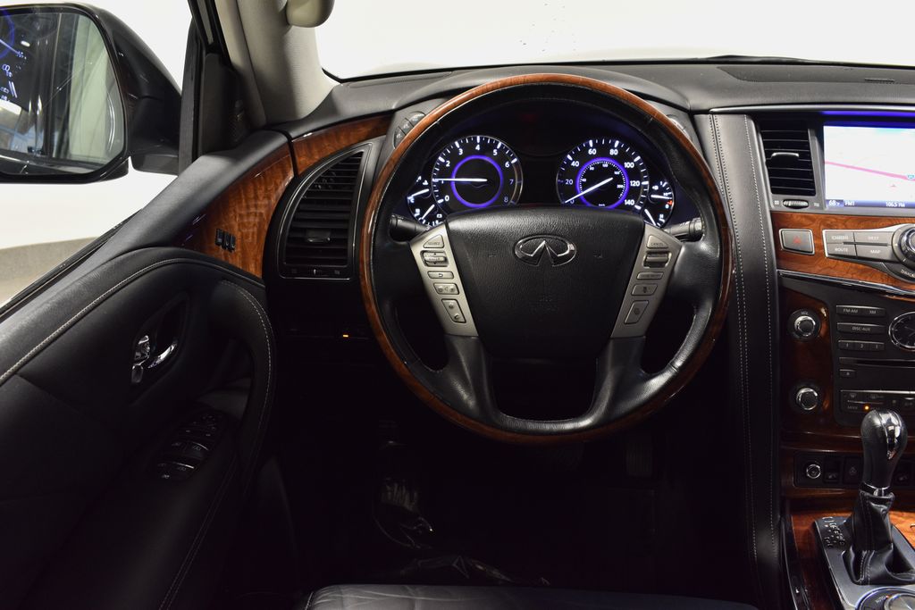 2017 Infiniti QX80 Base photo 11