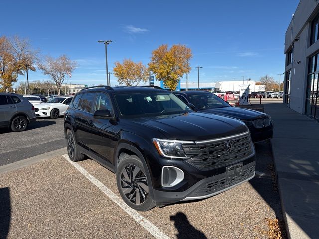 2024 Volkswagen Atlas SE Technology photo 3