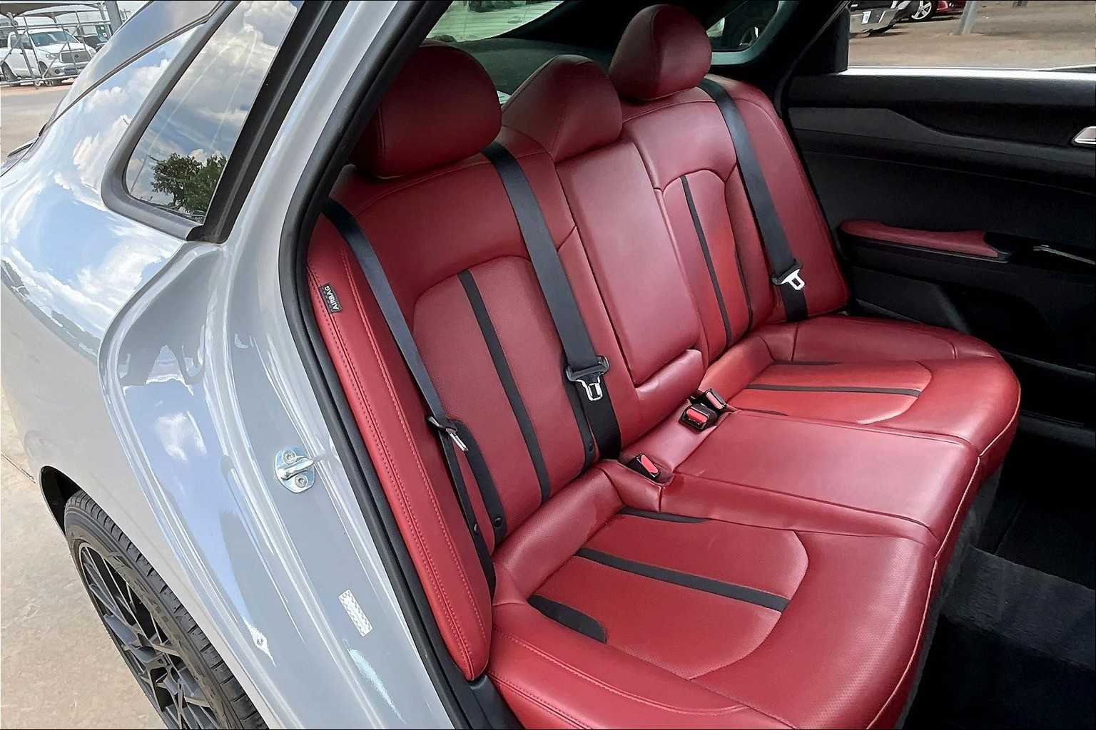 2022 Kia K5 GT-Line photo 18