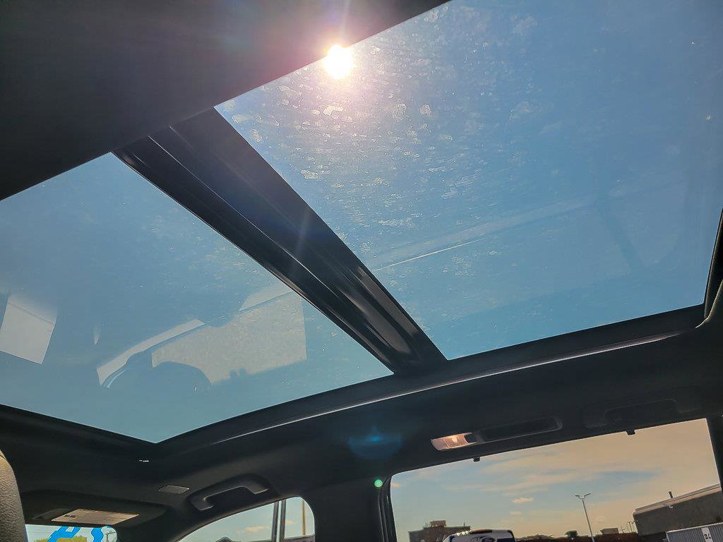 2024 TOYOTA GRAND HIGHLANDER - Image 17