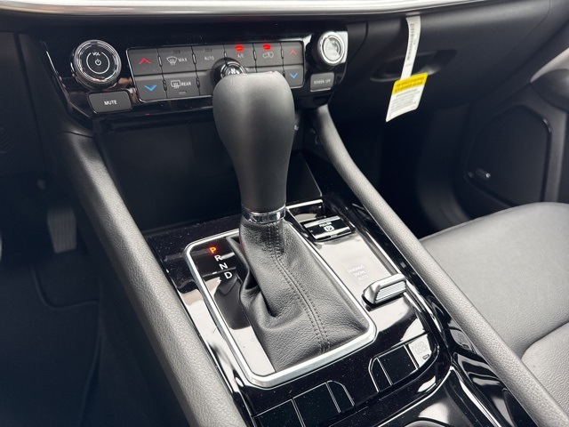 2025 Jeep Compass Limited photo 14