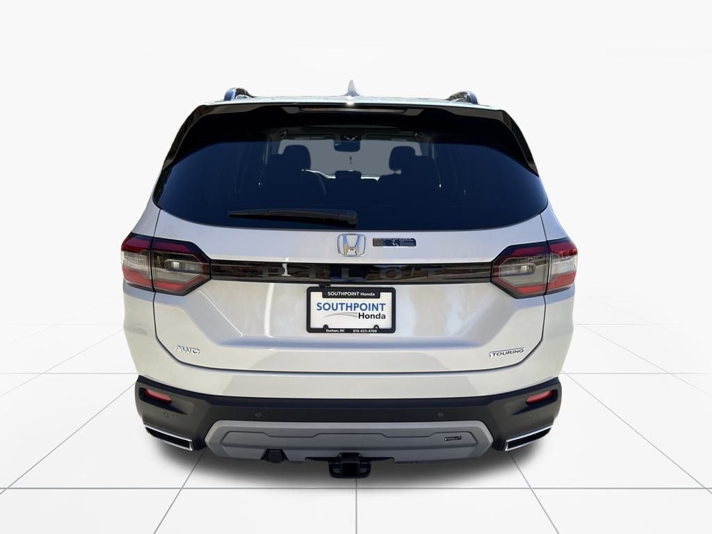 2025 Honda Pilot Touring photo 4