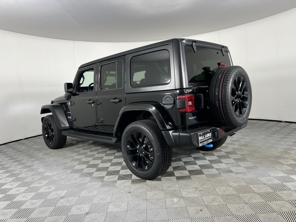 2022 Jeep Wrangler Unlimited Sahara 4xe photo 6