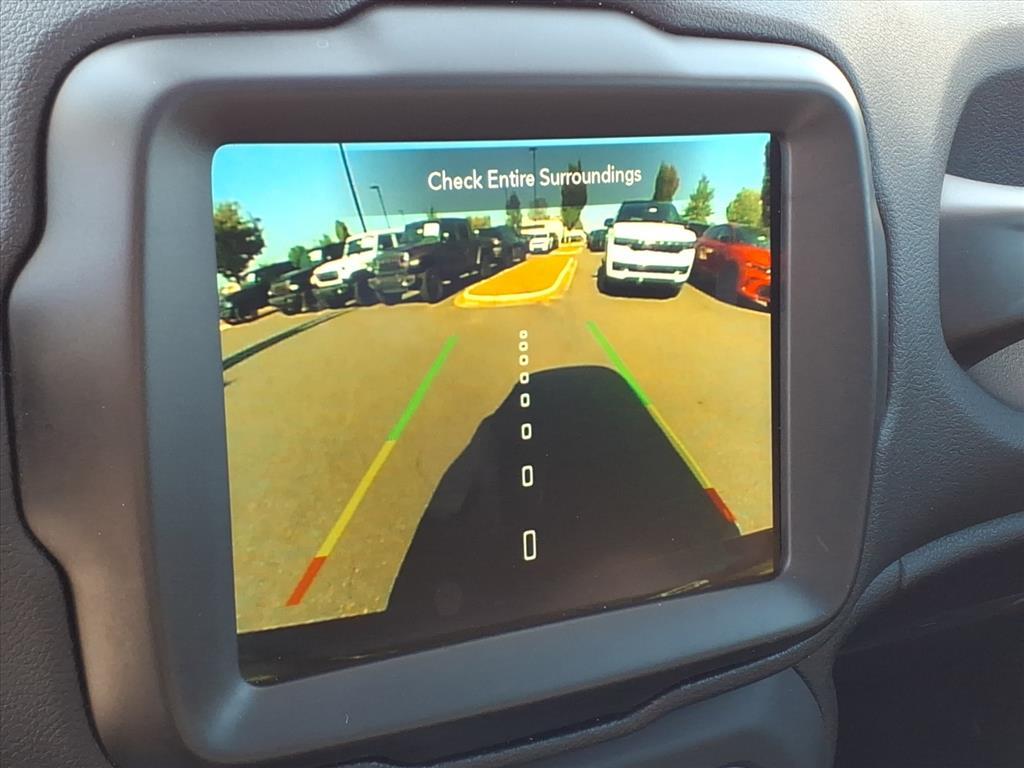 2023 Jeep Renegade Latitude Upland photo 9