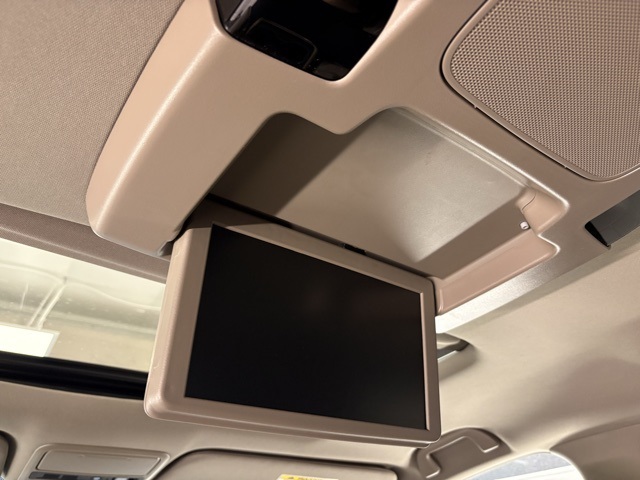 2023 Honda Odyssey Elite photo 22