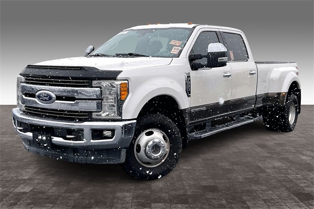2017 Ford F-350 Super Duty King Ranch's photo