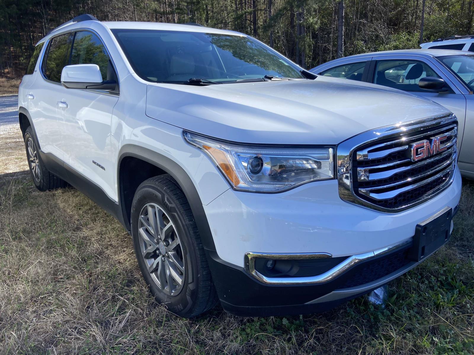 2019 GMC Acadia SLE-2's photo