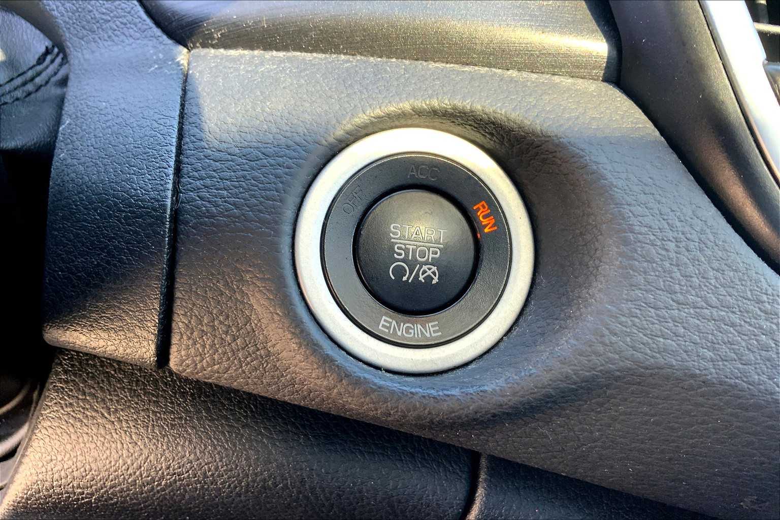 2016 Chrysler 200 Limited photo 33