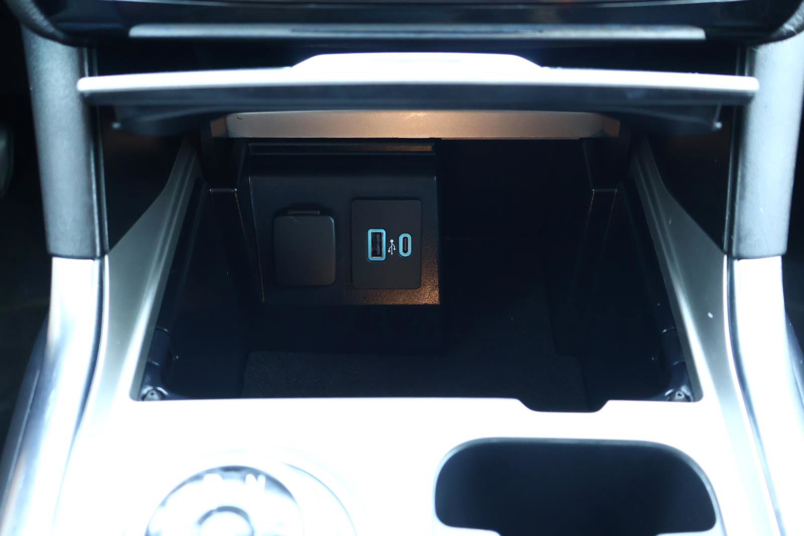 2022 Ford Explorer Limited photo 28