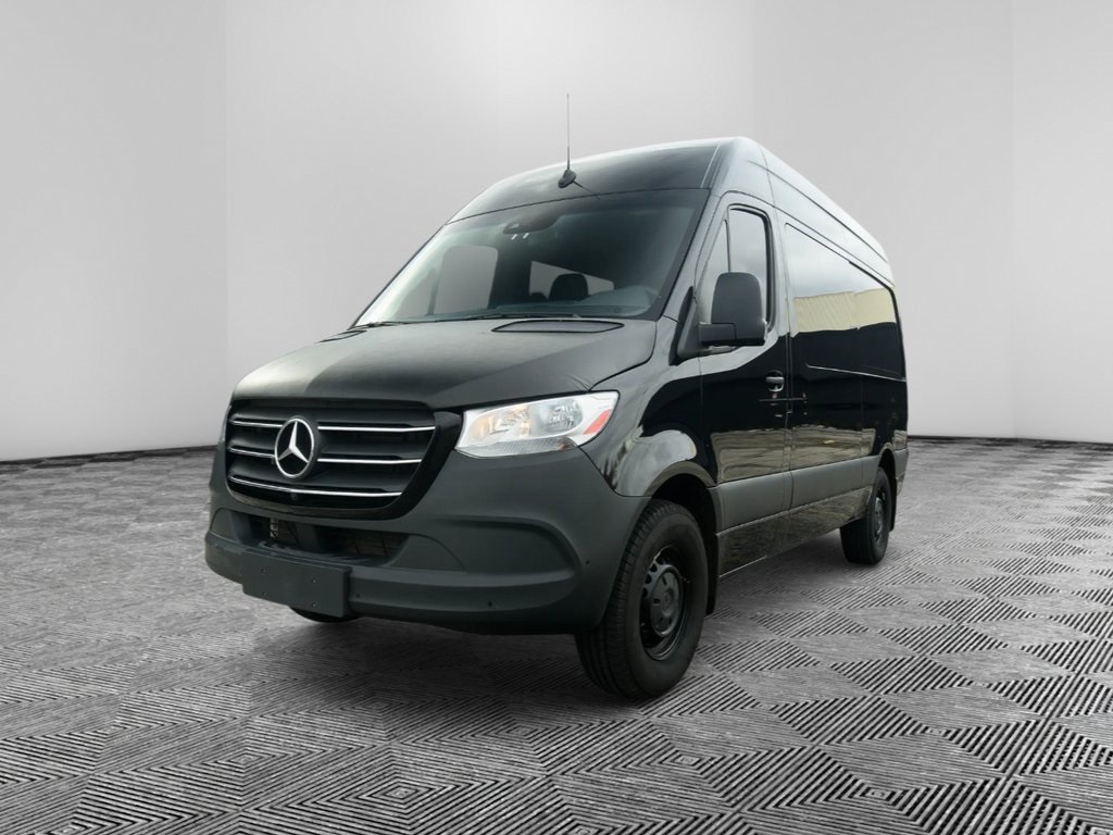 2024 Mercedes-Benz Sprinter Crew Van Base's photo