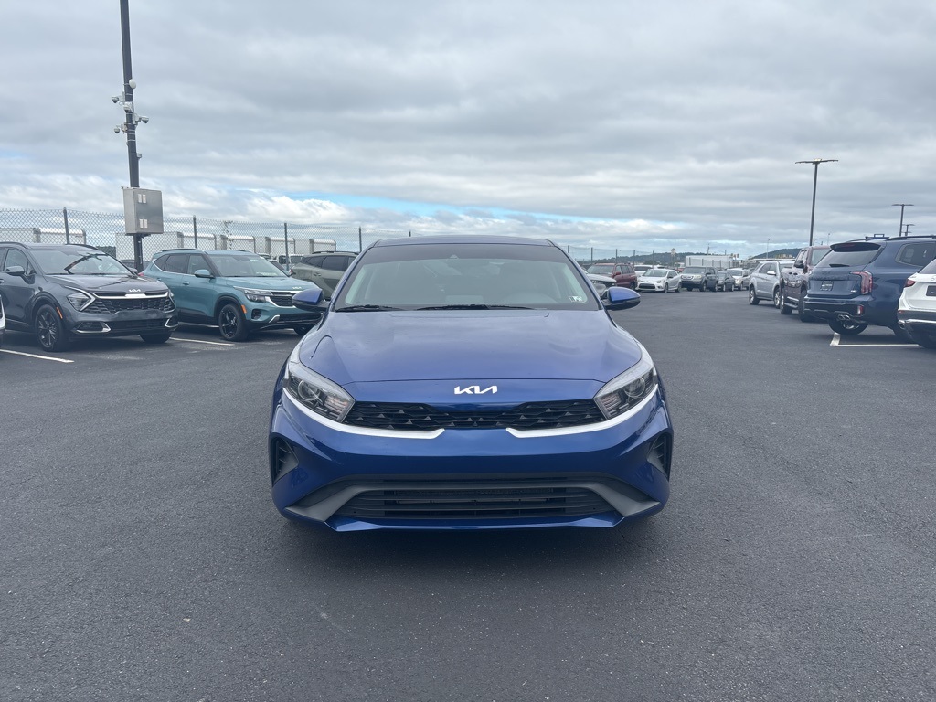 2023 Kia Forte LXS photo 5