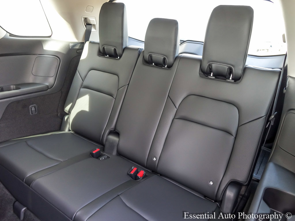 2025 Nissan Pathfinder SL photo 11