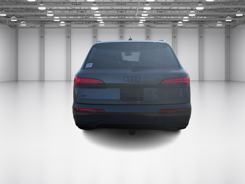 2025 Audi Q7 55 Premium Plus photo 3