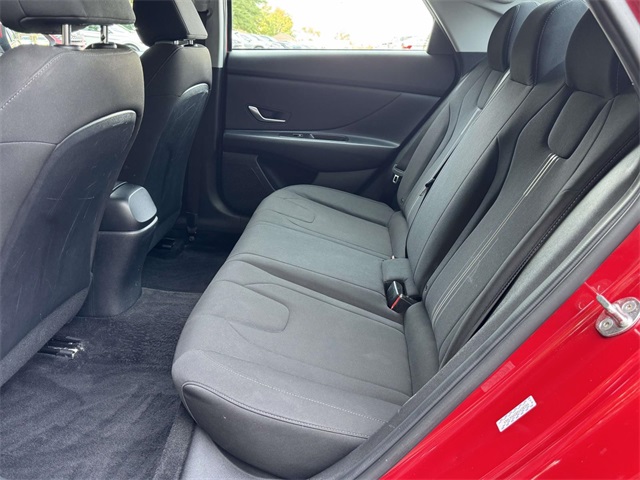 2023 Hyundai Elantra SEL photo 15