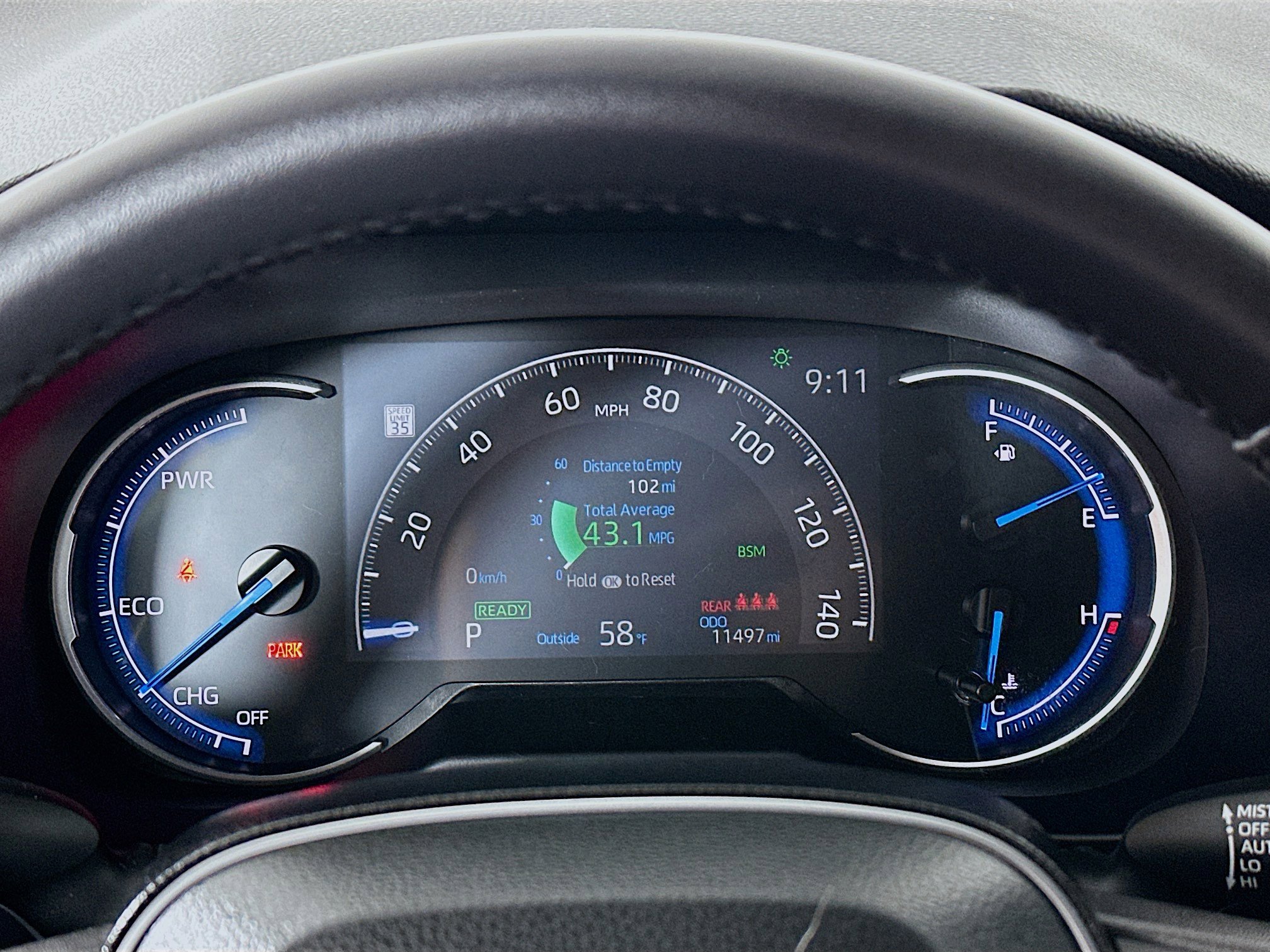 2024 Toyota RAV4 Hybrid XSE photo 9