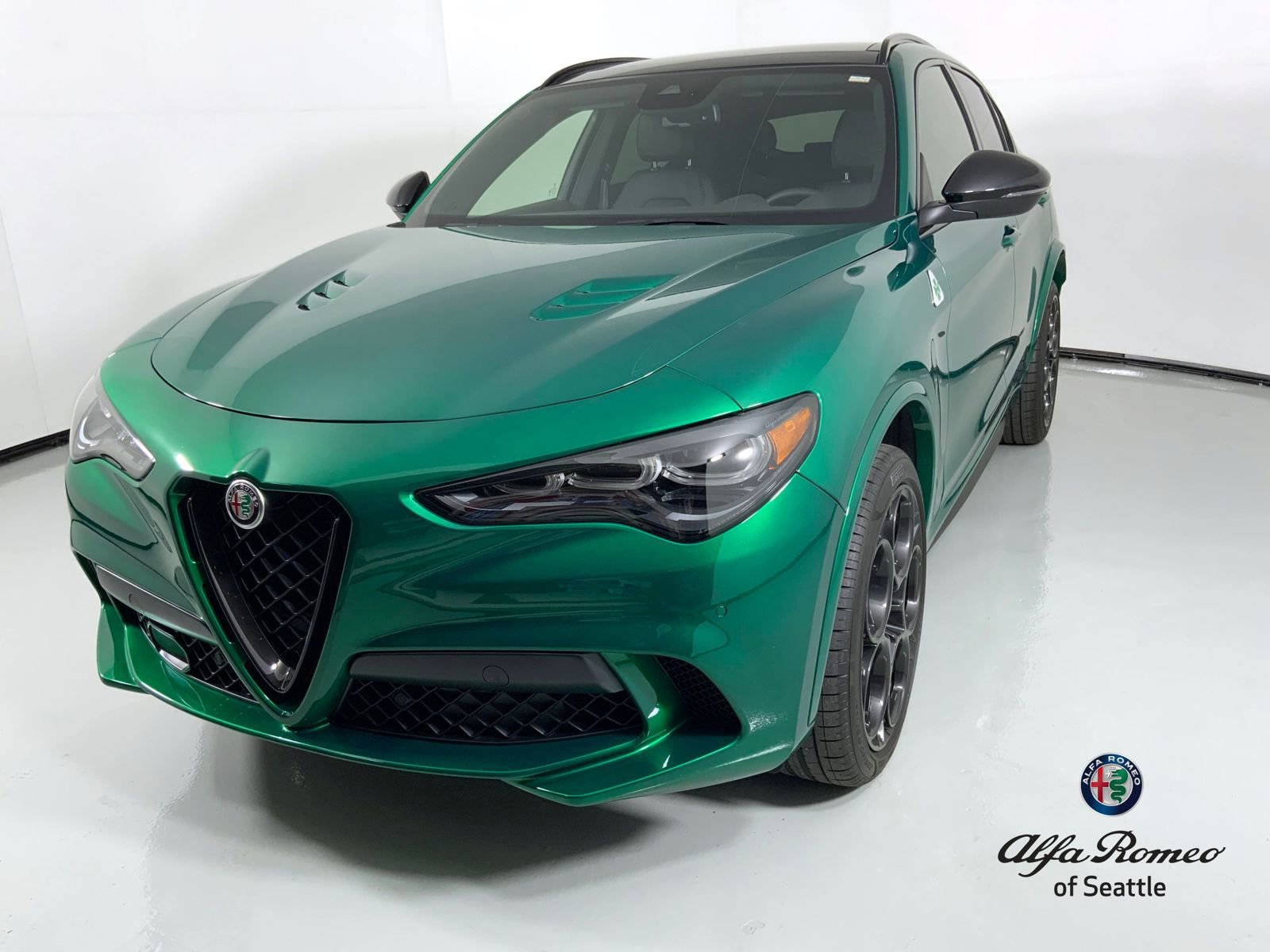 2024 Alfa Romeo Stelvio Quadrifoglio