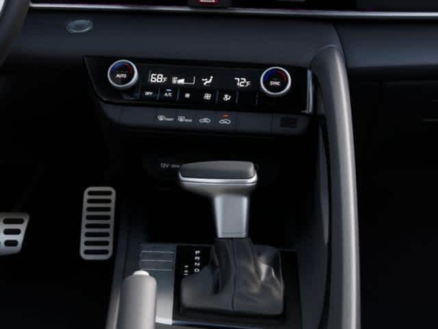 2025 Hyundai Elantra SEL Sport photo 16