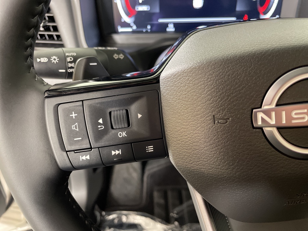 2026 Nissan Rogue Platinum photo 18