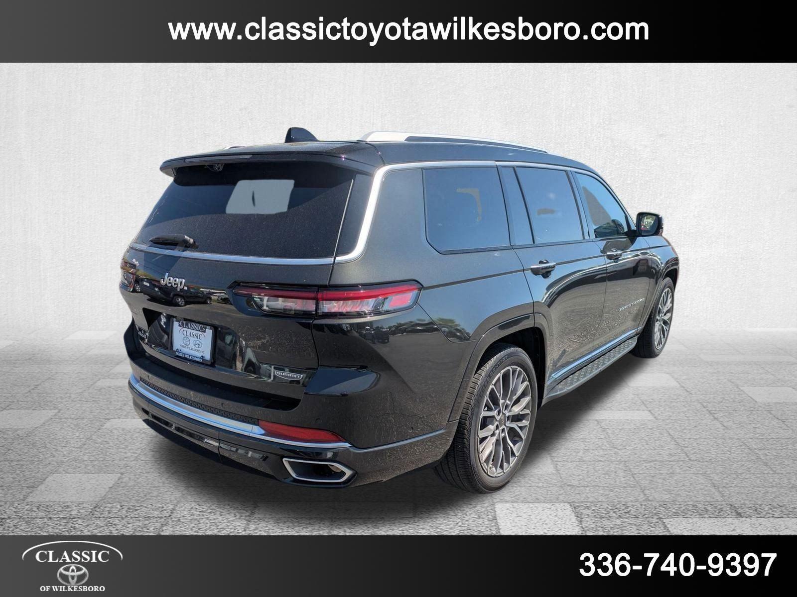 2023 Jeep Grand Cherokee L Summit Reserve photo 5